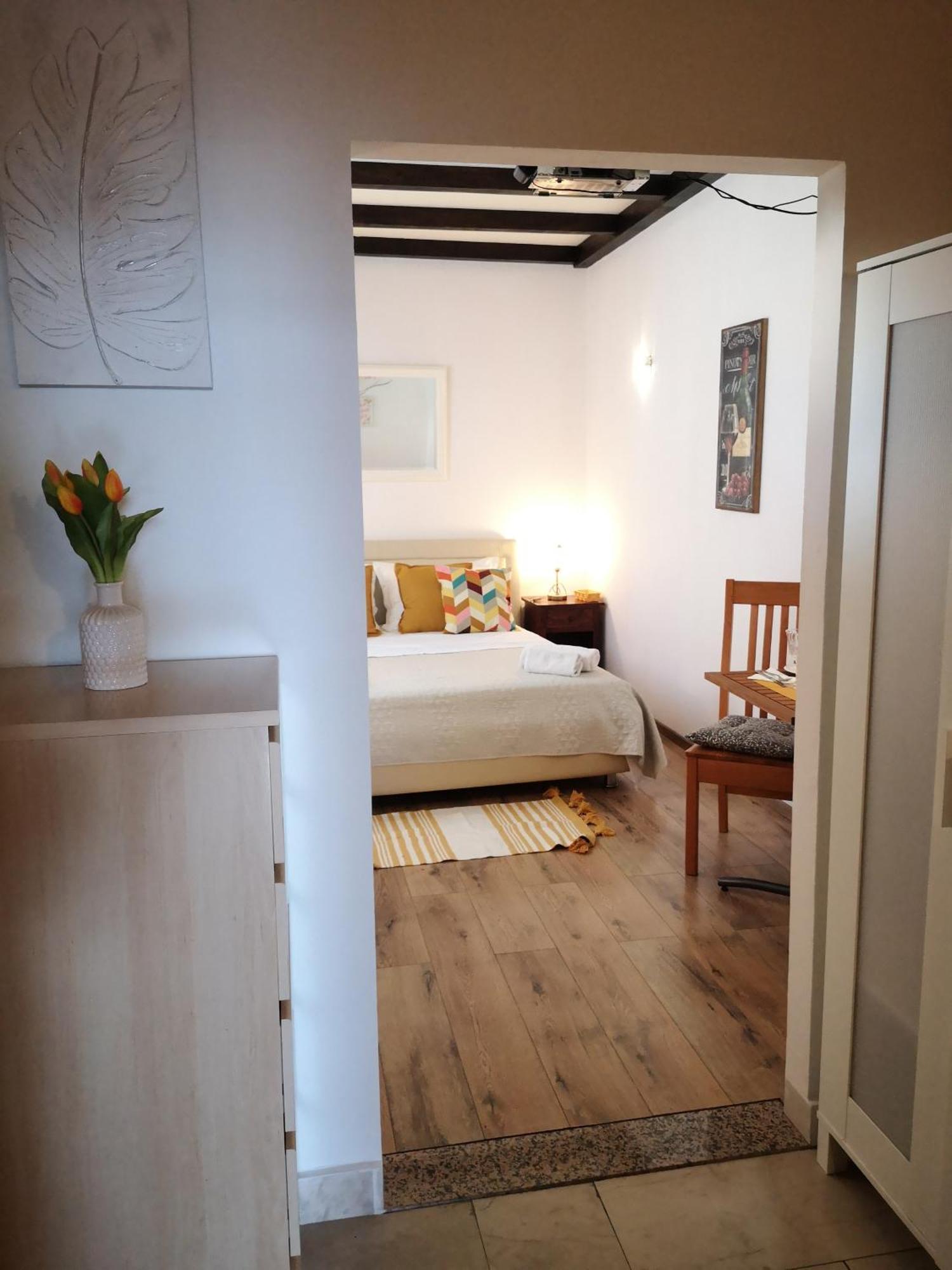 Apartment Astoria Krilo Luaran gambar