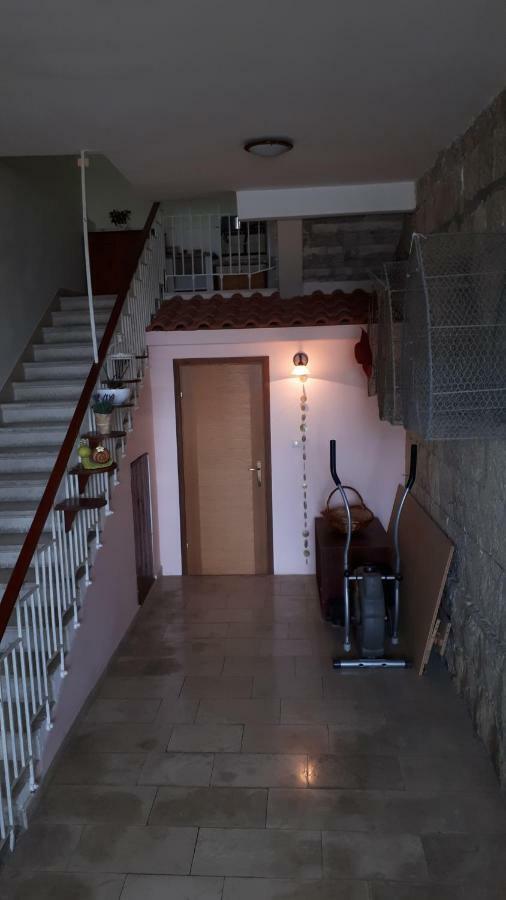 Apartment Astoria Krilo Luaran gambar